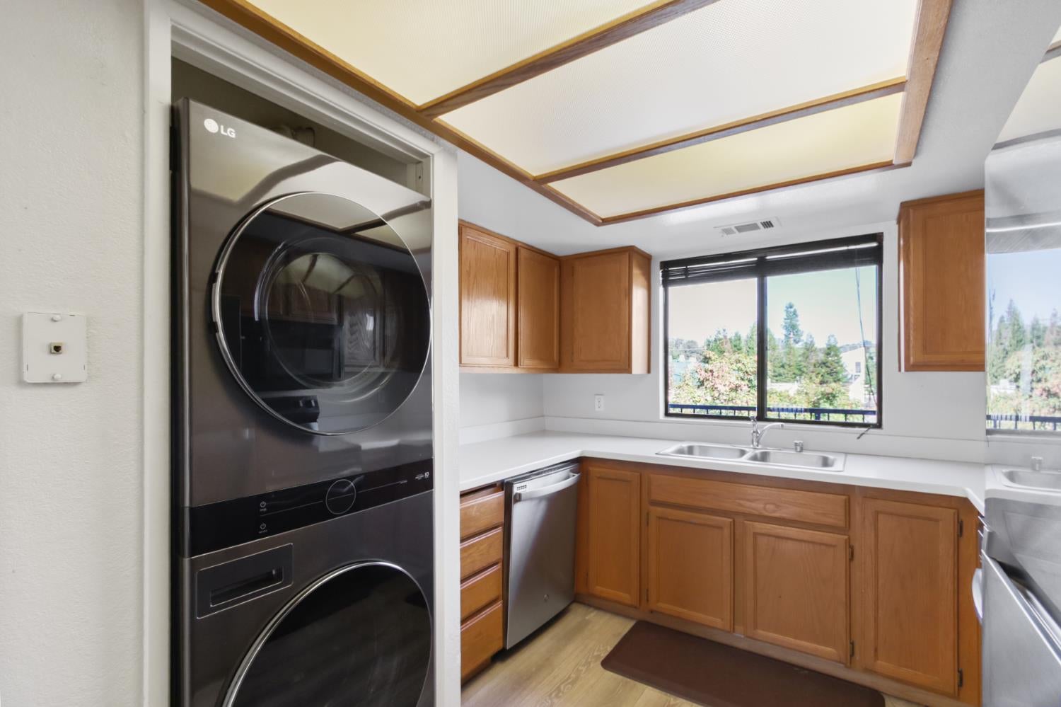 3180 Country Club Drive 1B