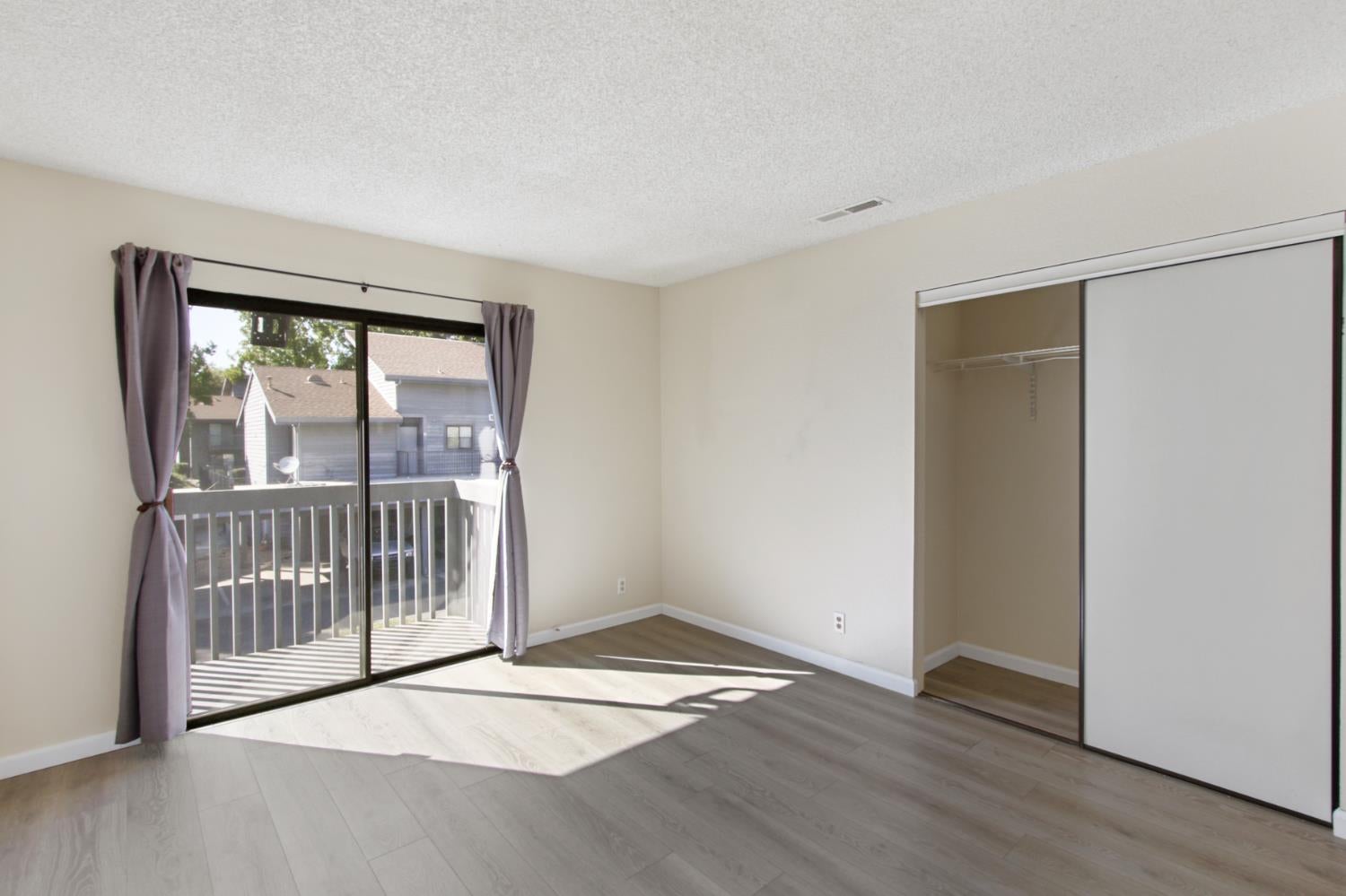 3180 Country Club Drive 1B