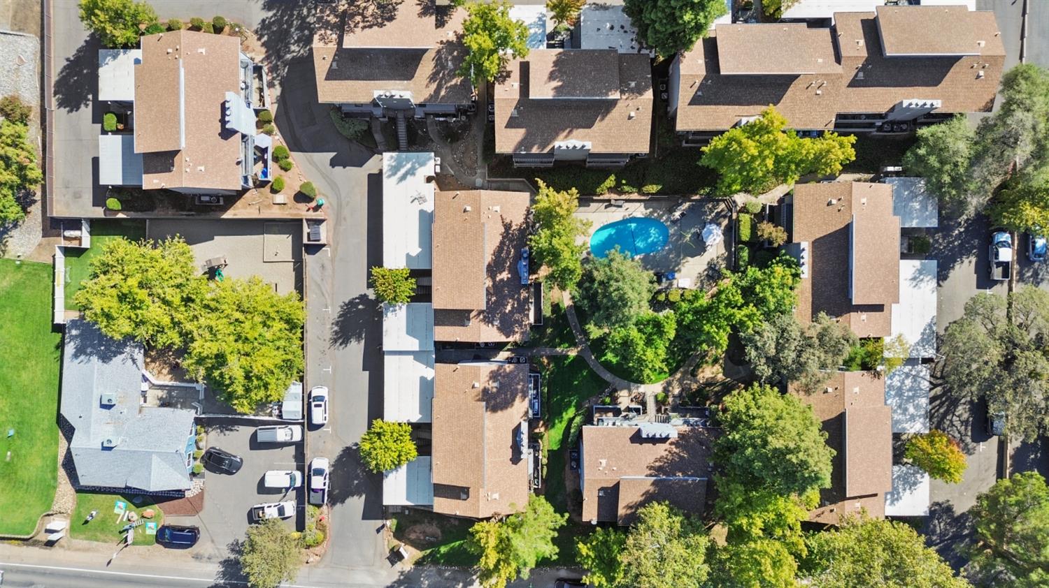 3180 Country Club Drive 1B