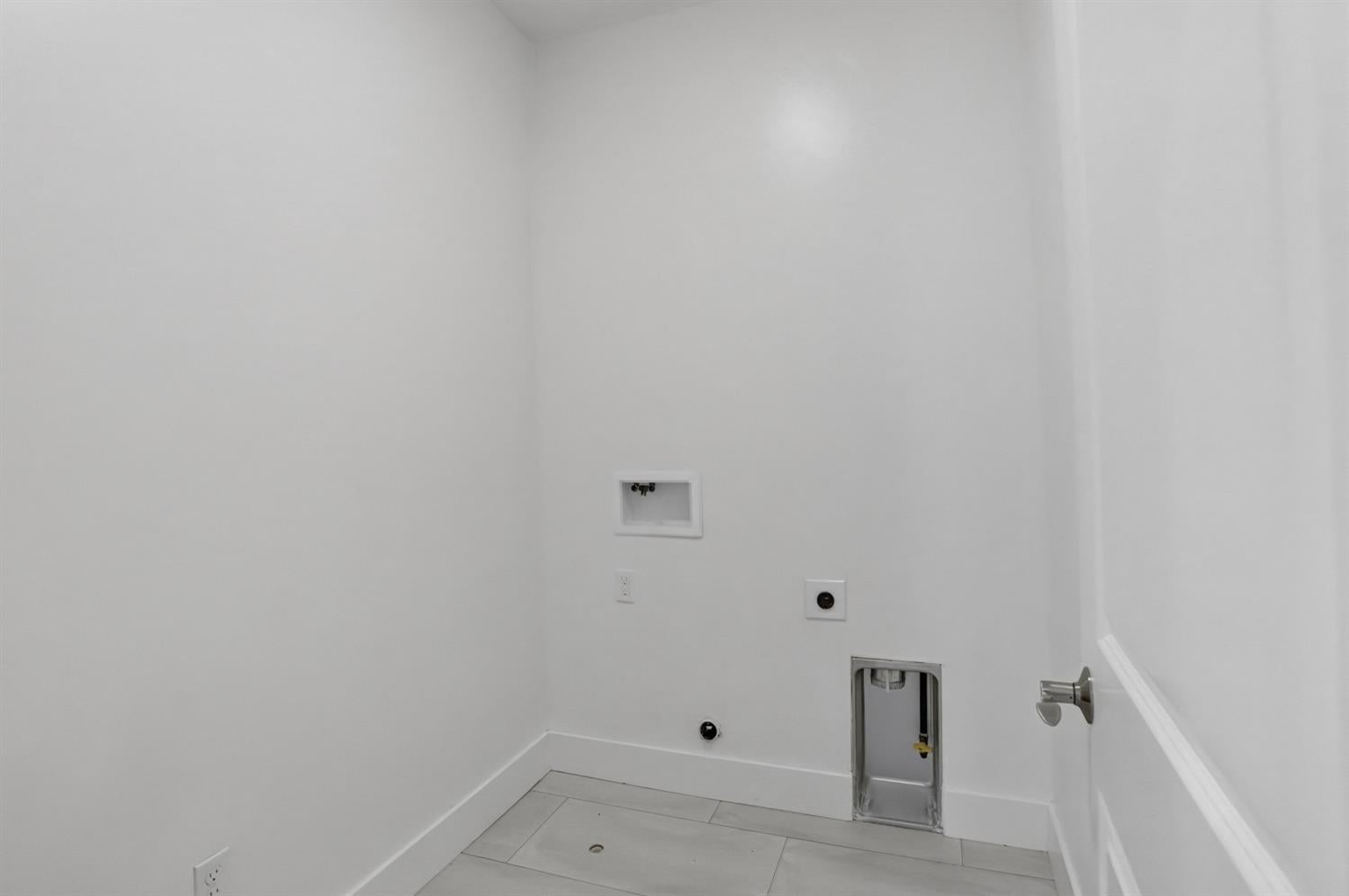 2318 Bronze Star Way