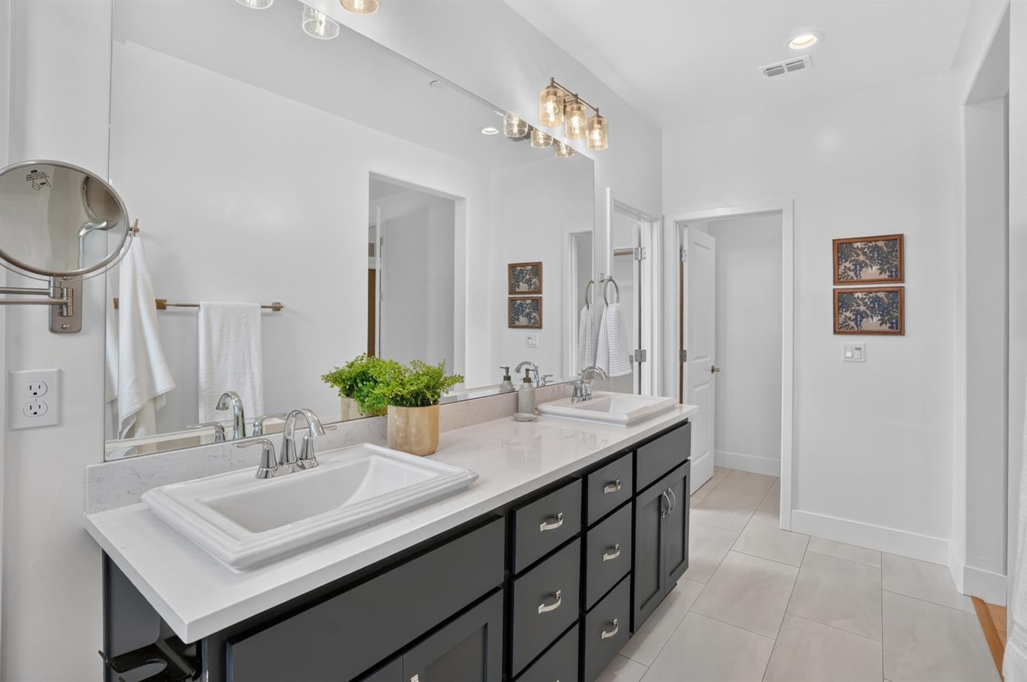 2318 Bronze Star Way
