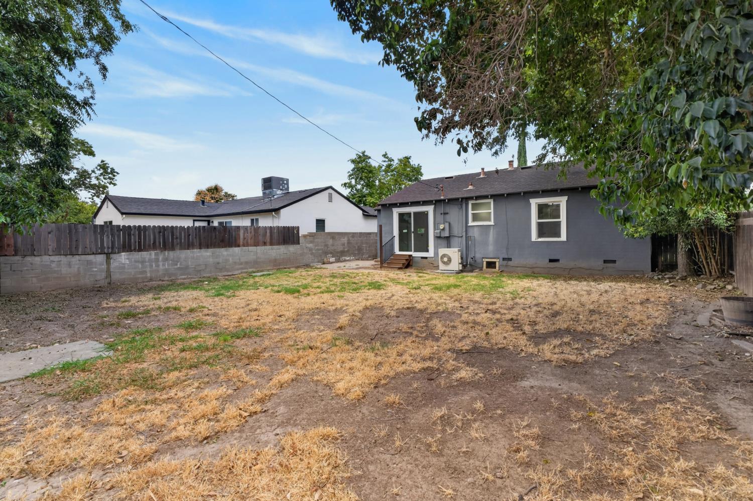 1444 Stoddard Street