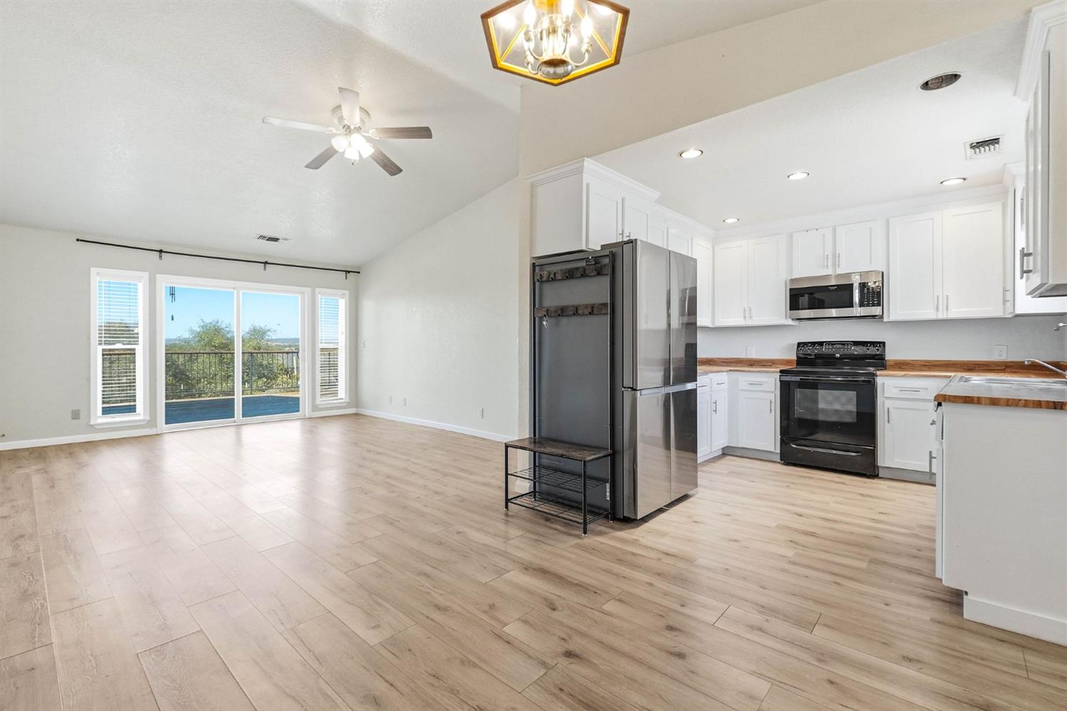 3371 Lazer Court
