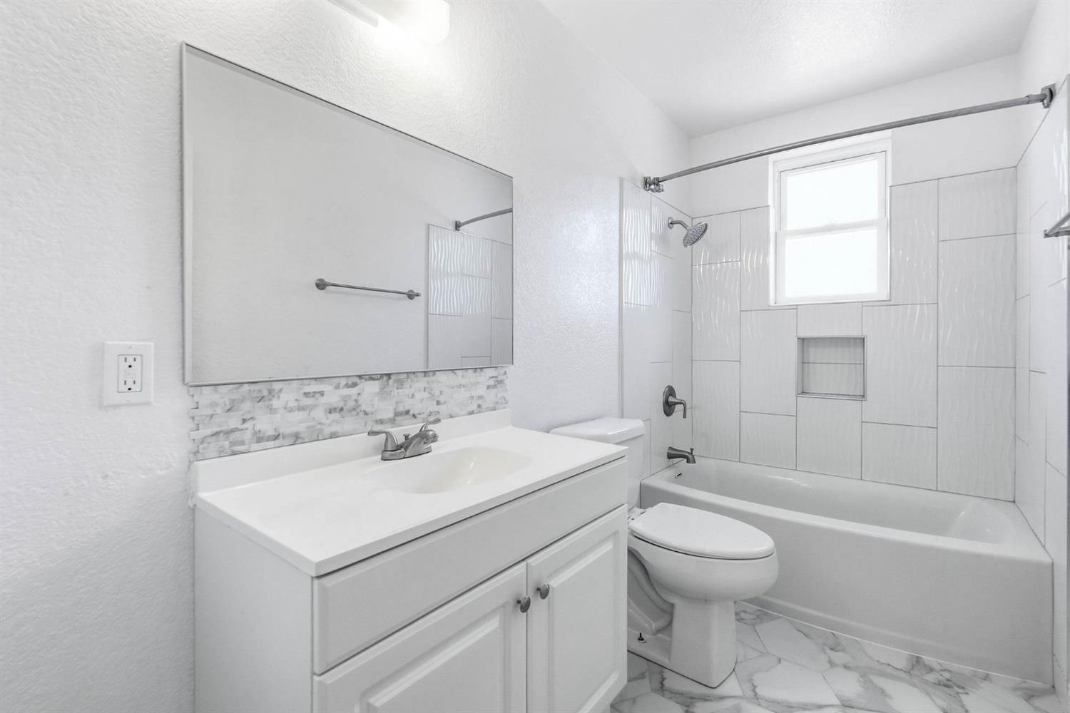 3371 Lazer Court