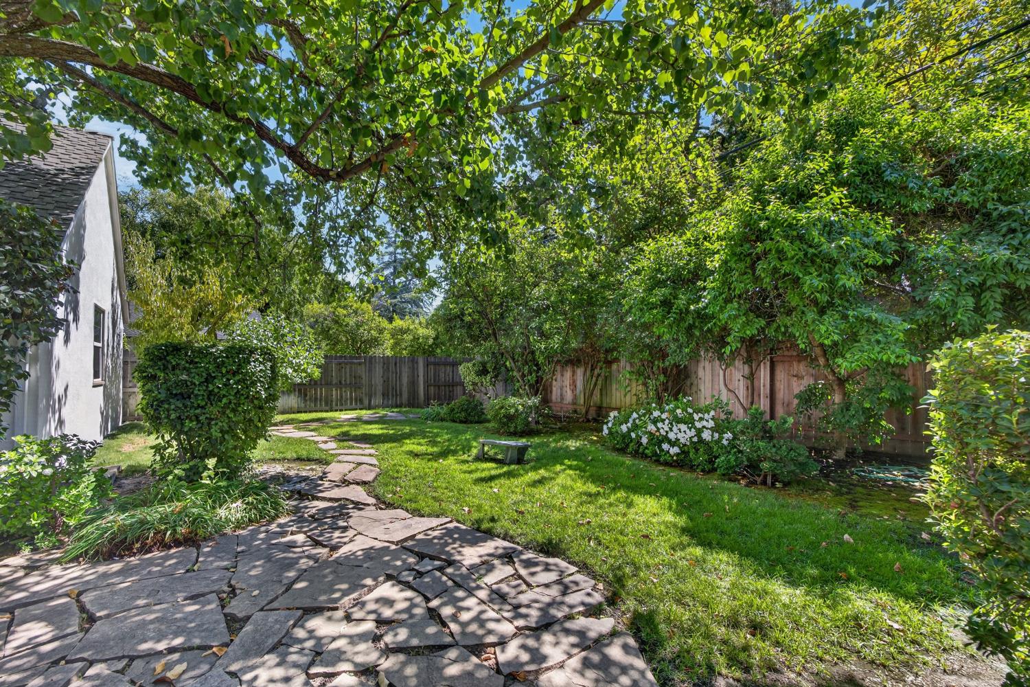 452 Blackwood Street
