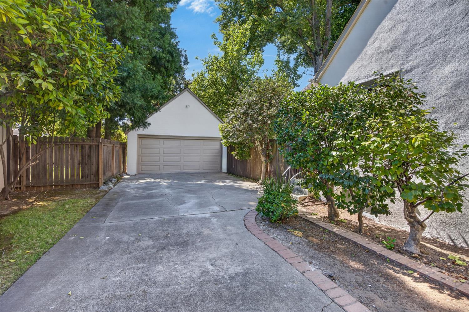 452 Blackwood Street