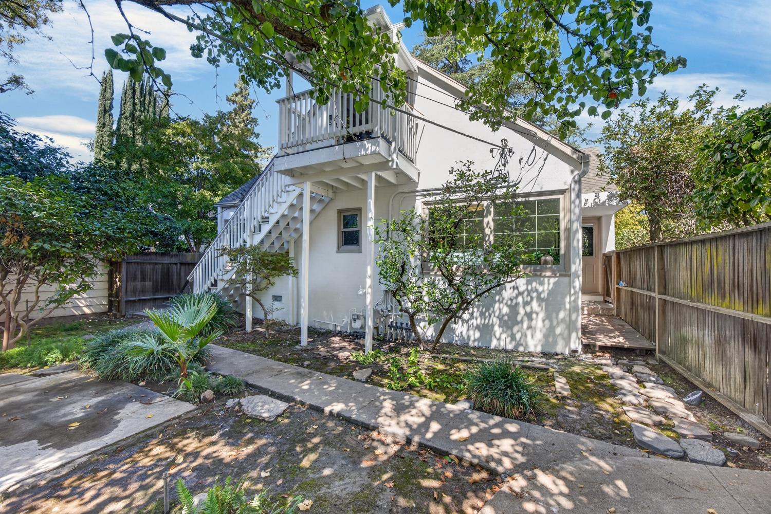 452 Blackwood Street
