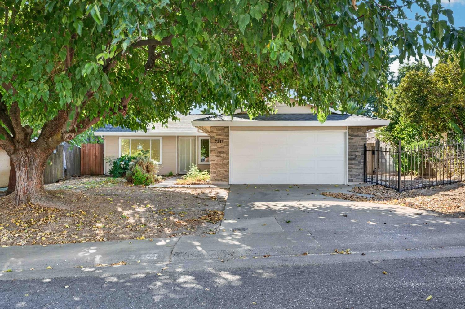 7313 Dieppe Way