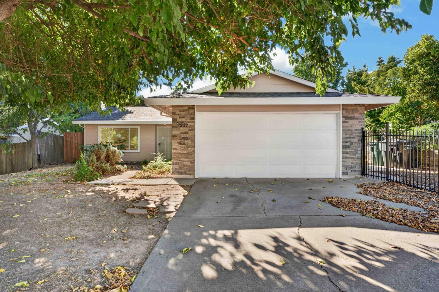7313 Dieppe Way