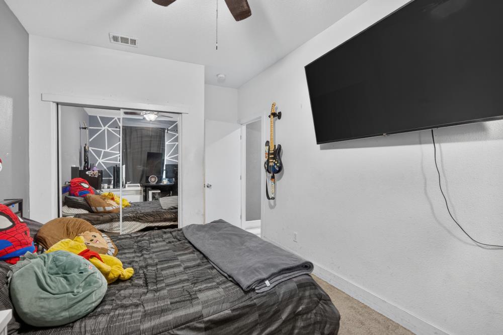 824 Carmelita Avenue