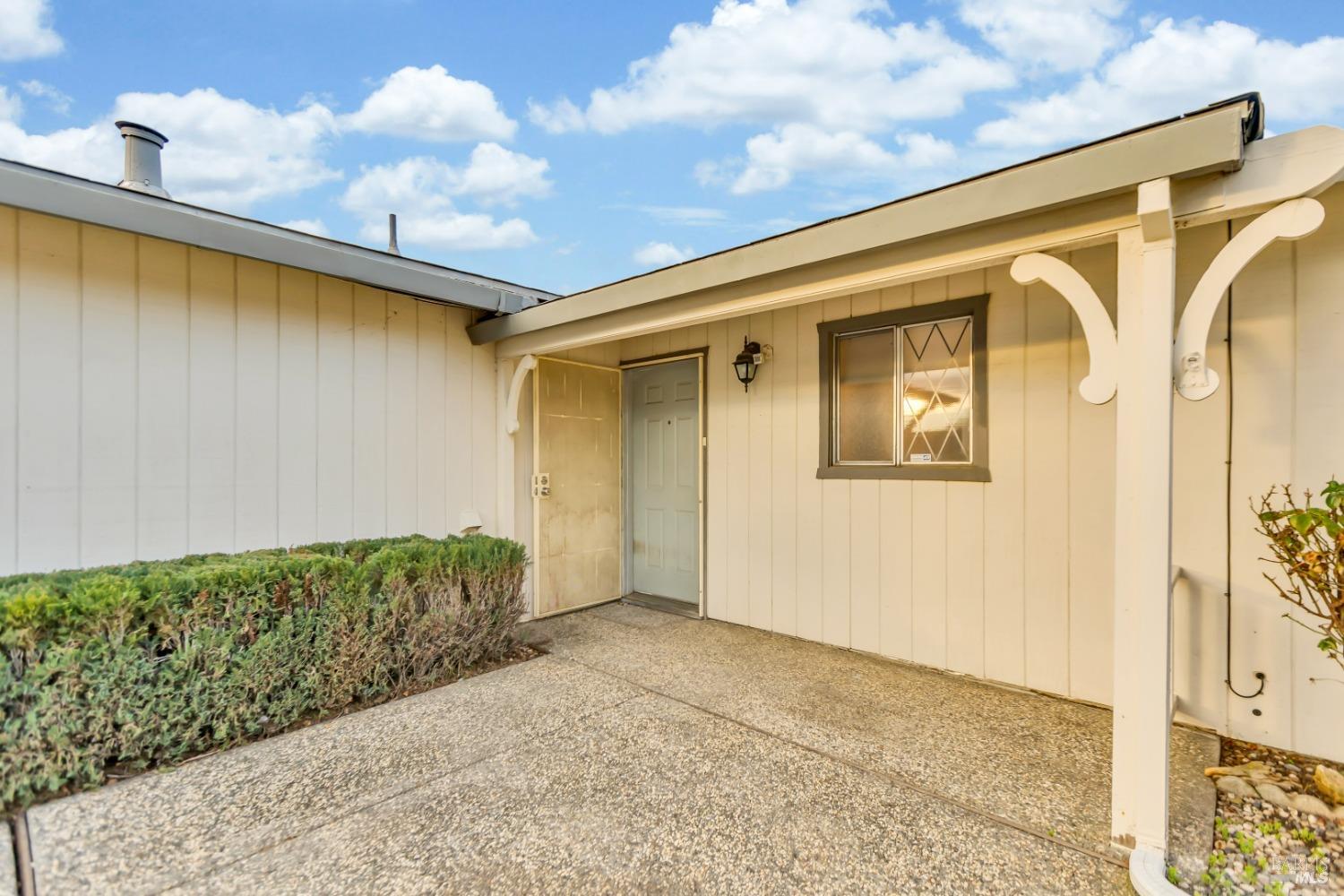 103 Isle Royale Circle