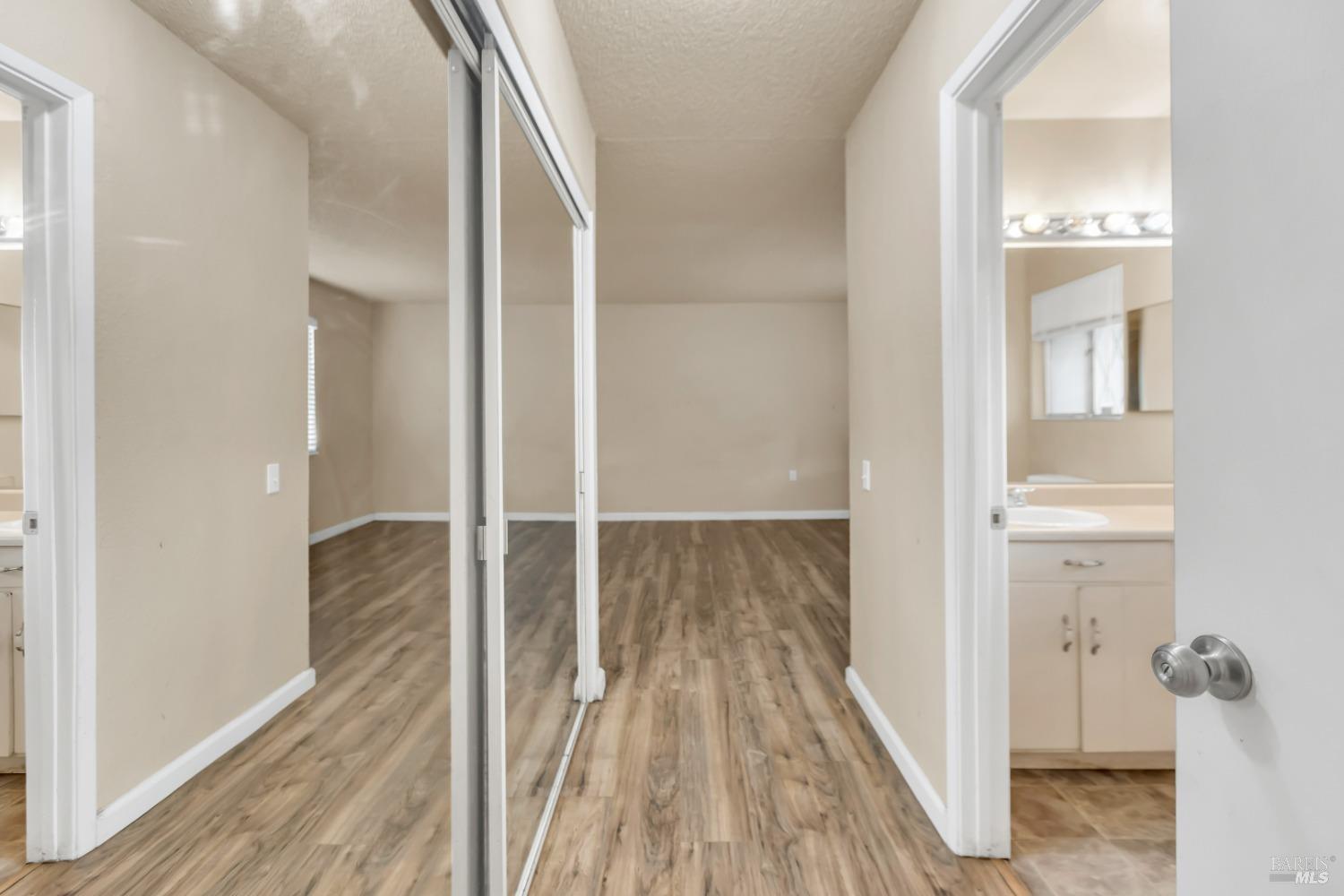 103 Isle Royale Circle