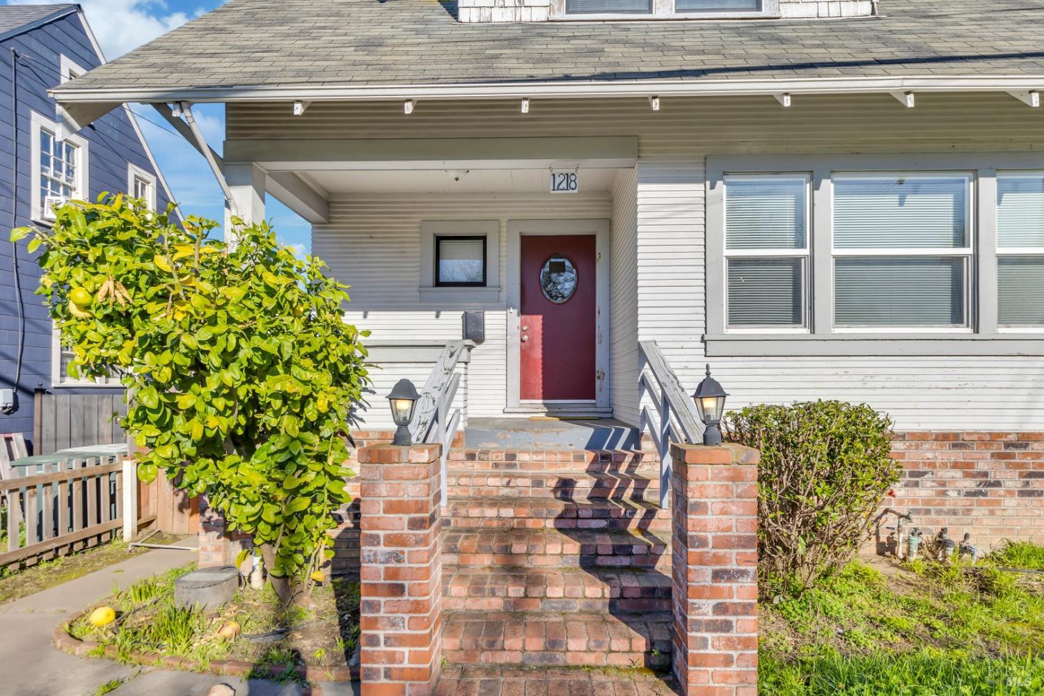 1218 El Dorado Street