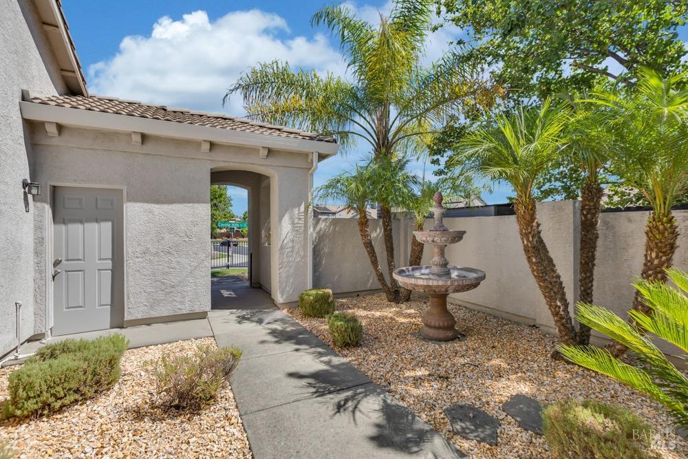 542 Coyote Hills Court