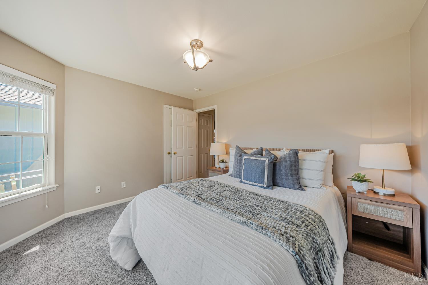 19527 Mountain Meadow S