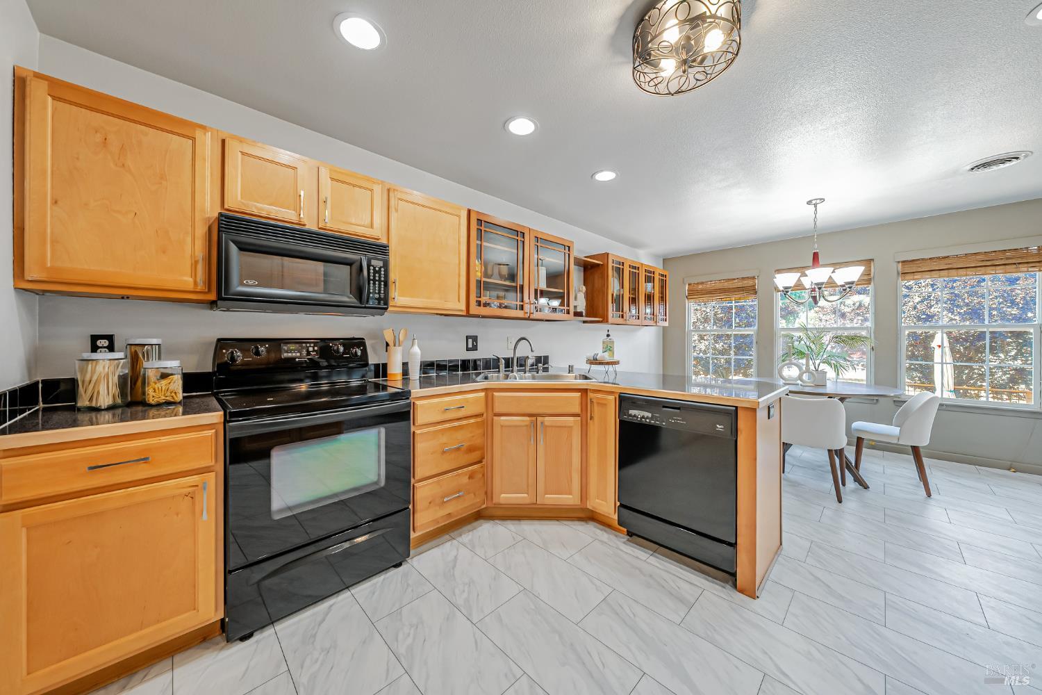 19527 Mountain Meadow S