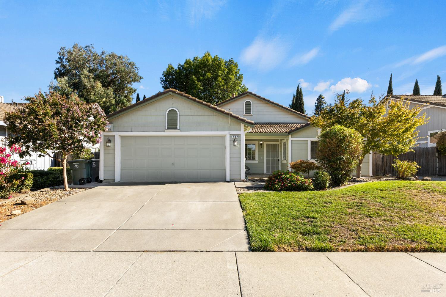 695 Fountain Way