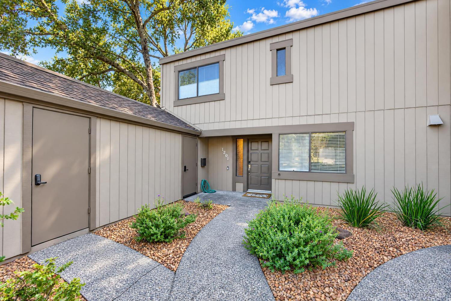 1201 Indian Way
