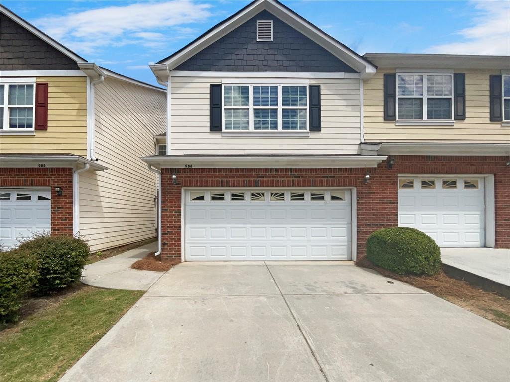 986 Treymont Way