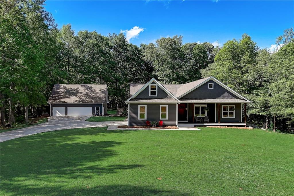 912 Primrose Lane