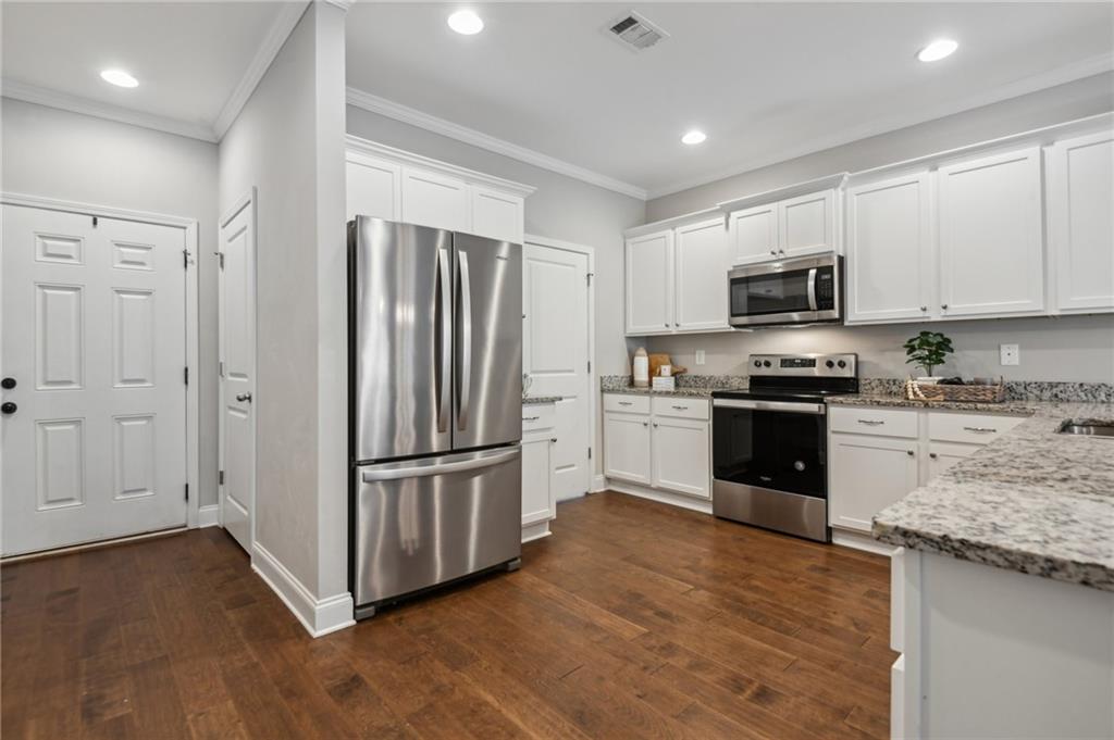 3895 Valley View Court