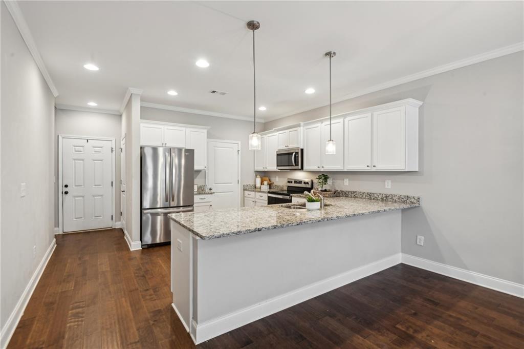 3895 Valley View Court