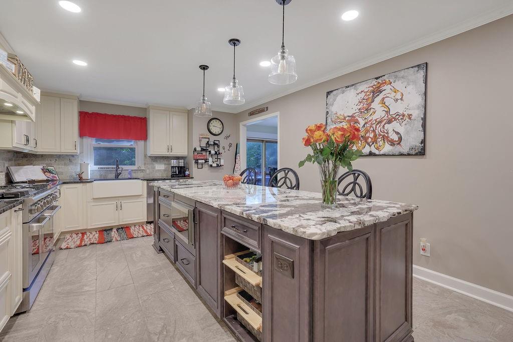 205 Hunters Mill Lane