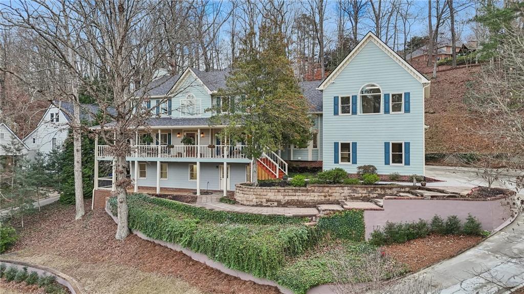 1090 Oakhaven Drive