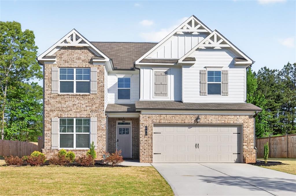 692 Eagles Nest Circle