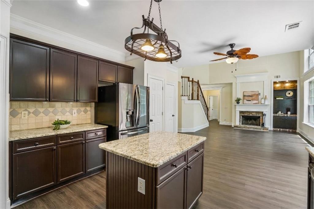 6815 Grand Magnolia Drive