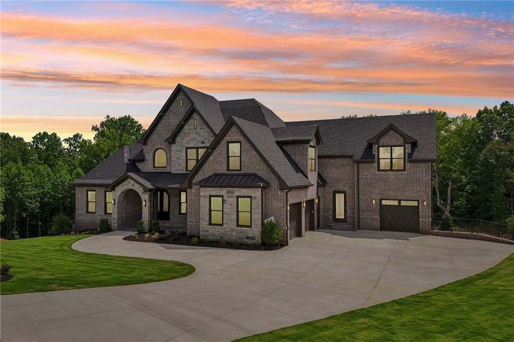 6222 Bridgewood Dr