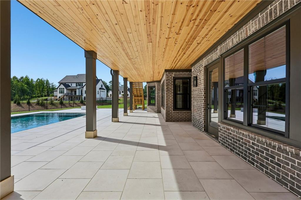 6222 Bridgewood Dr