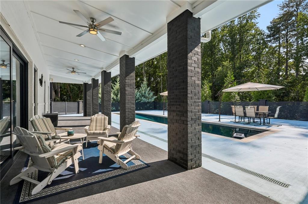 3240 Smithtown Rd