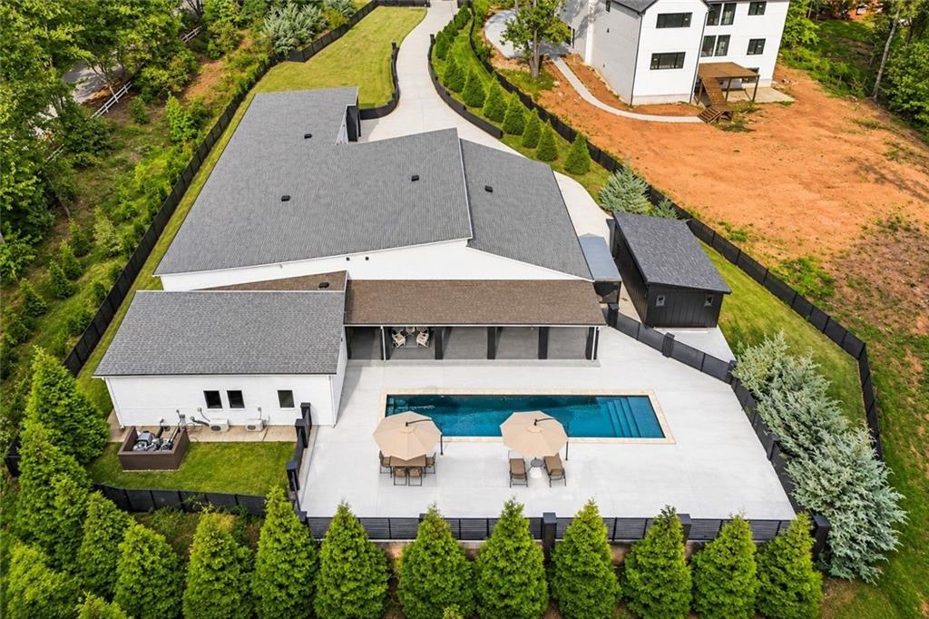3240 Smithtown Rd