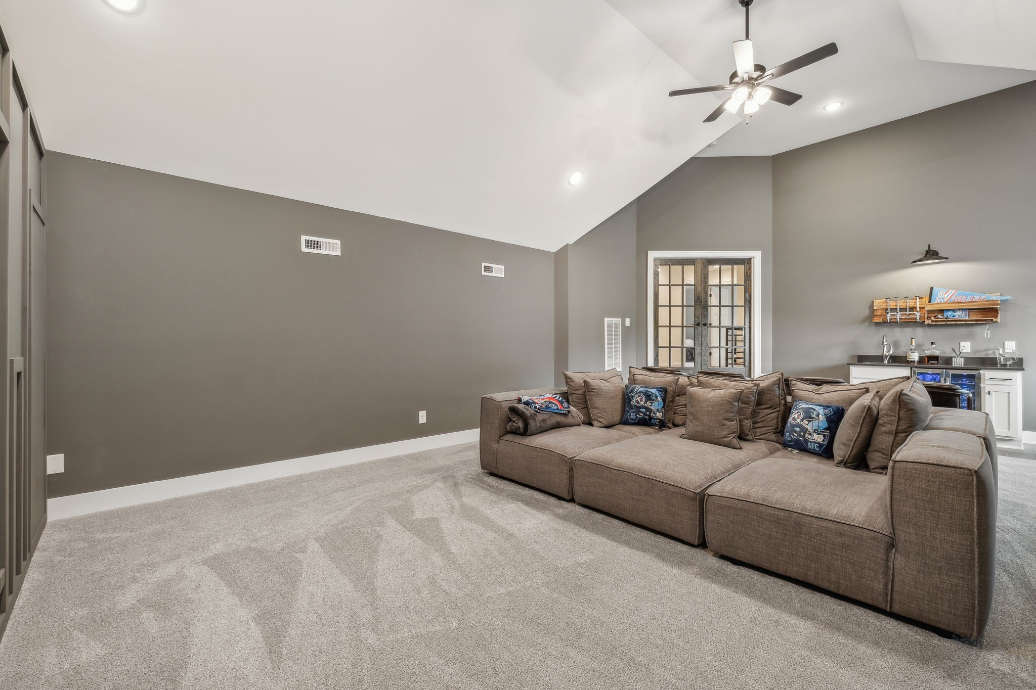 2802 Flamingo Dr
