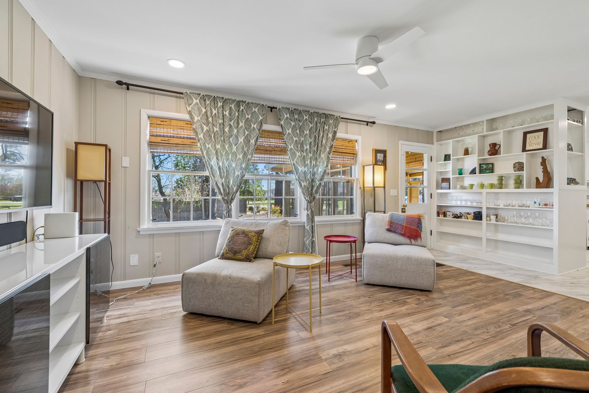 411 Apollo Dr