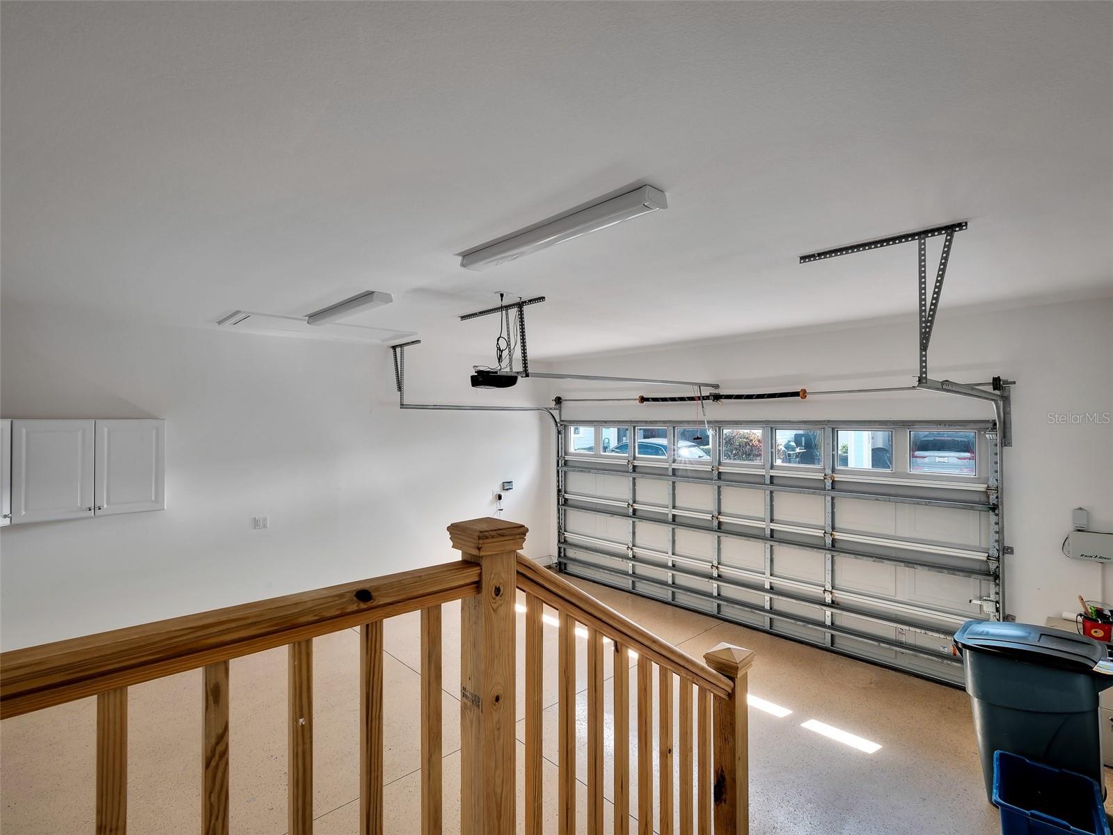 103 EAST CIRCLE DR