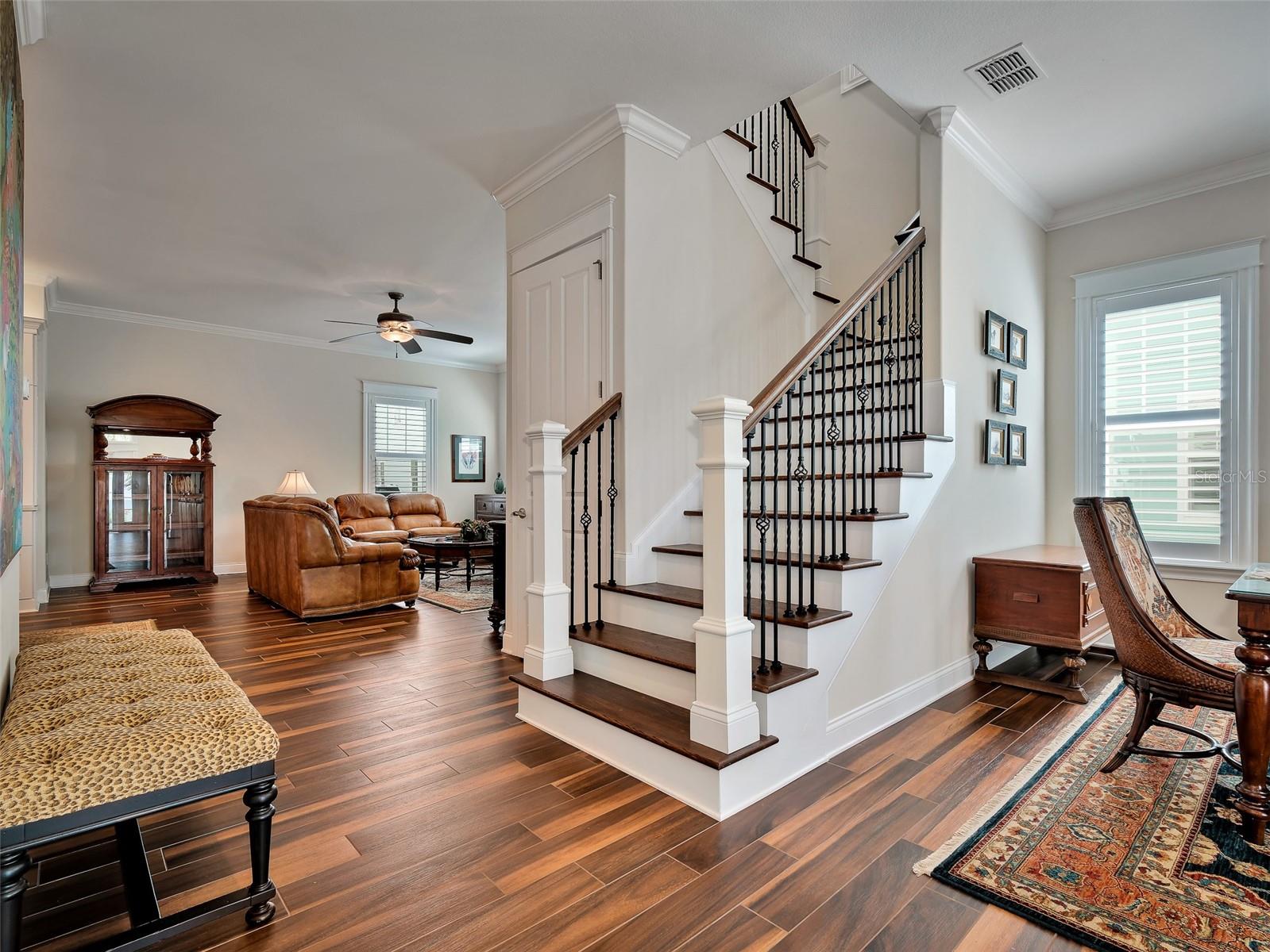 103 EAST CIRCLE DR