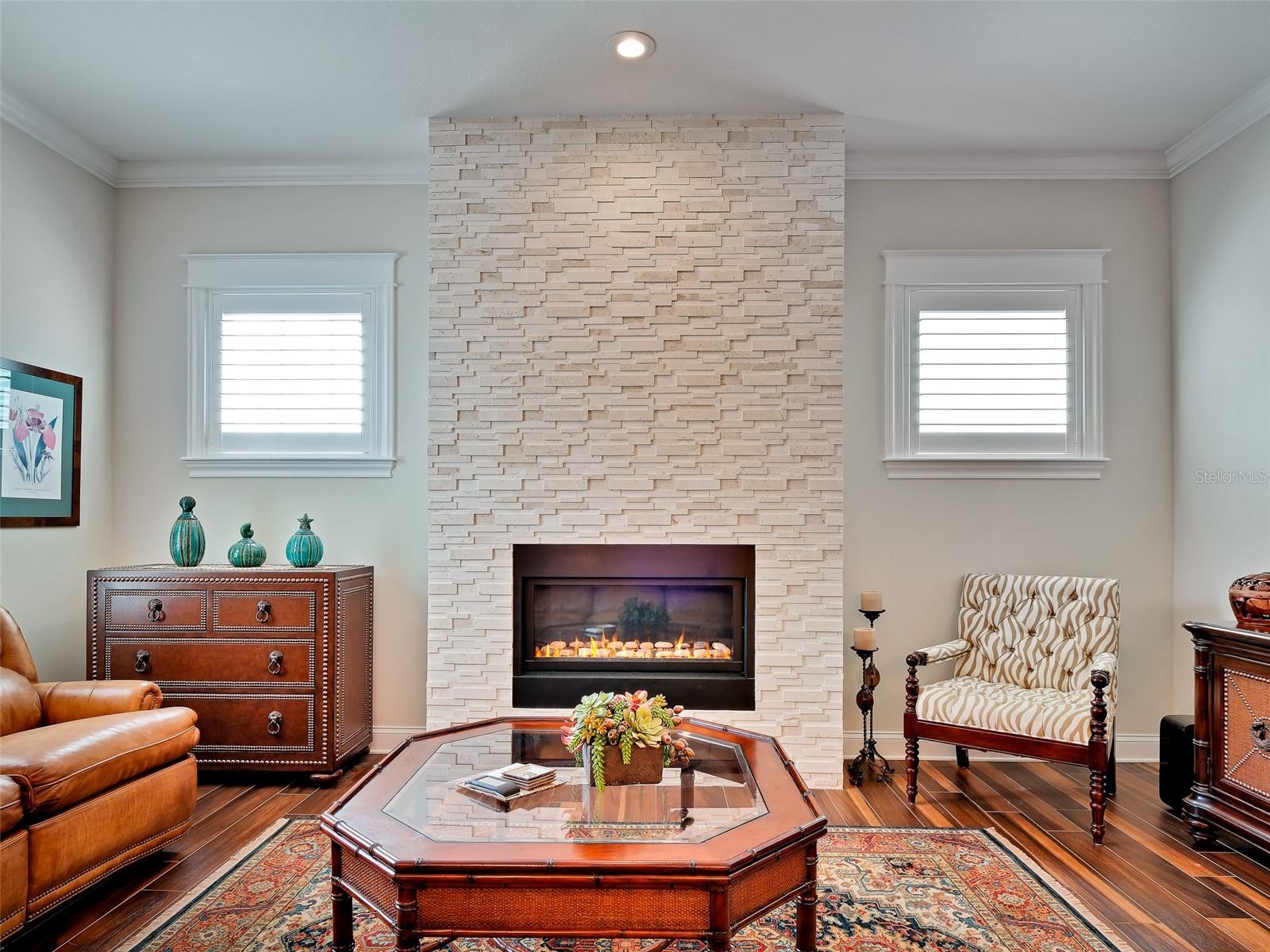 103 EAST CIRCLE DR