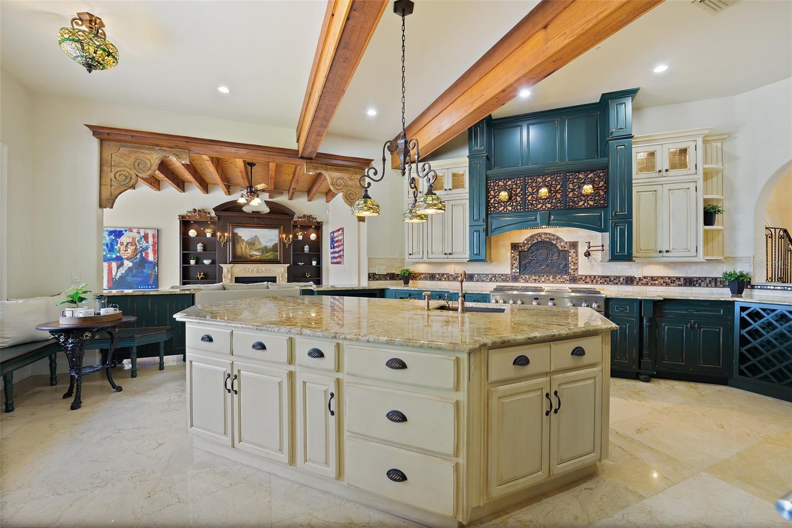 8649 AMBER OAK CT