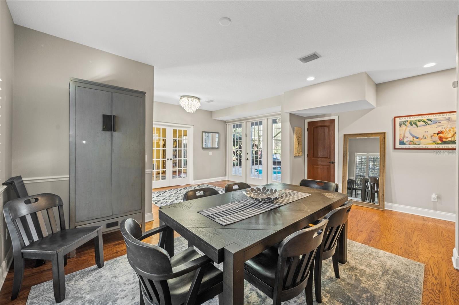 865 CRANES CT