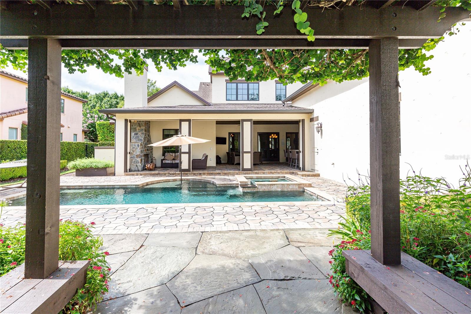 1618 HOLTS GROVE CIR