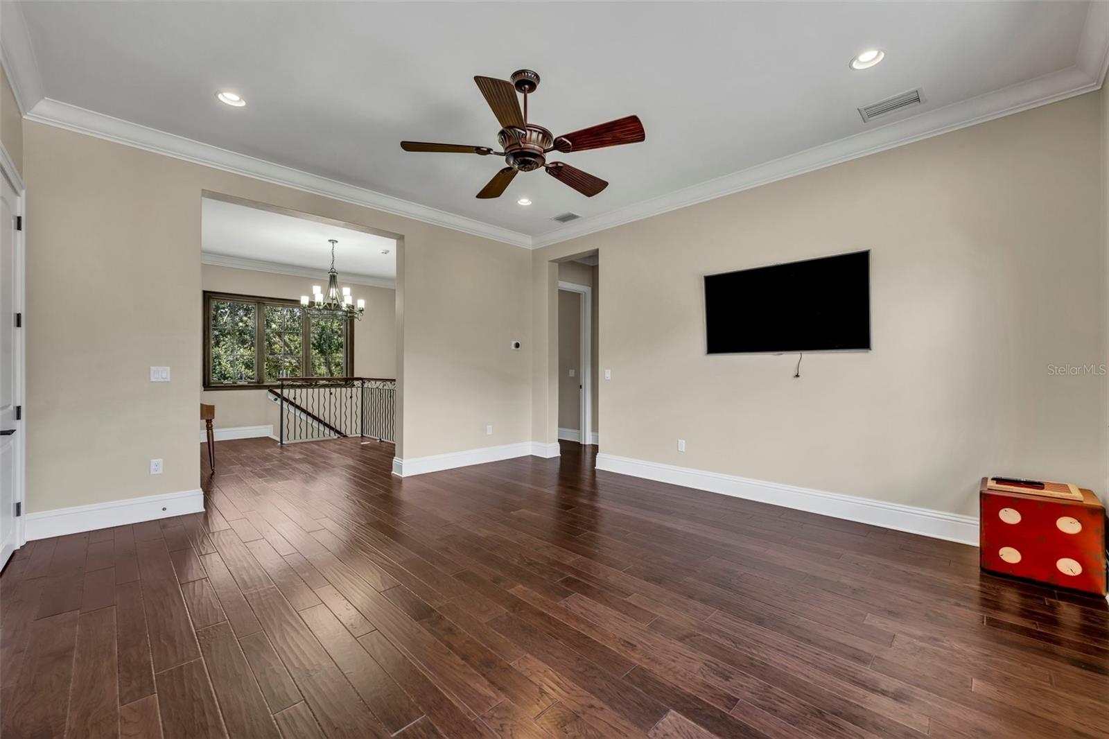 1618 HOLTS GROVE CIR