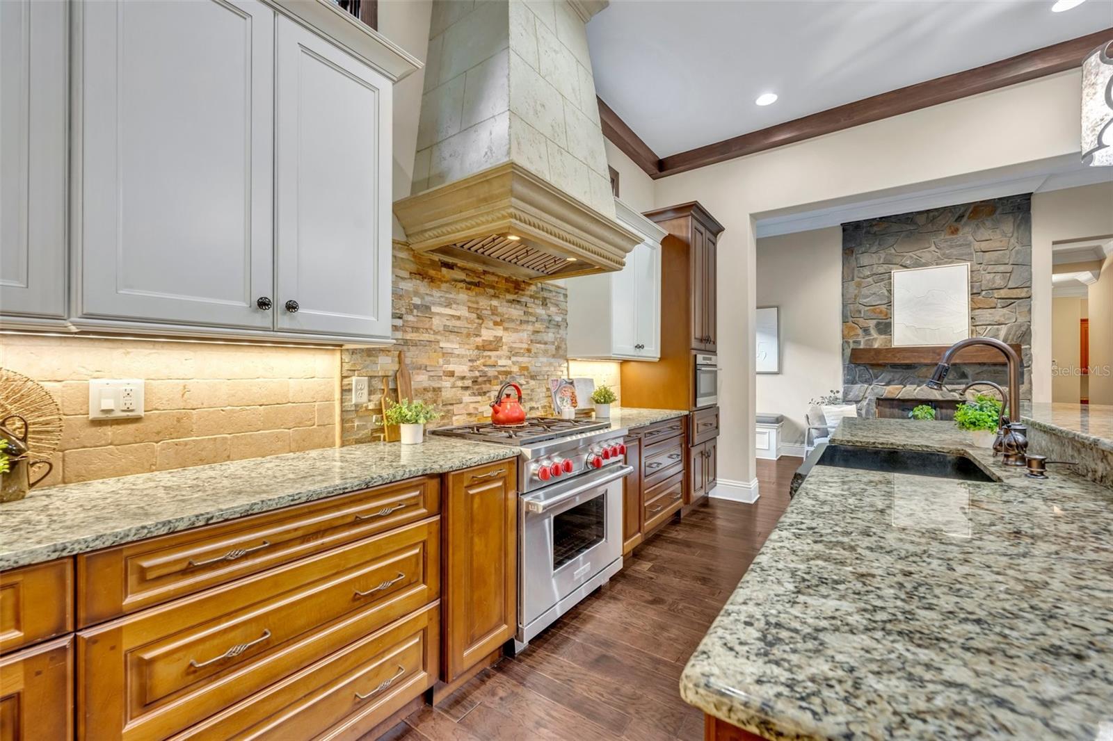 1618 HOLTS GROVE CIR