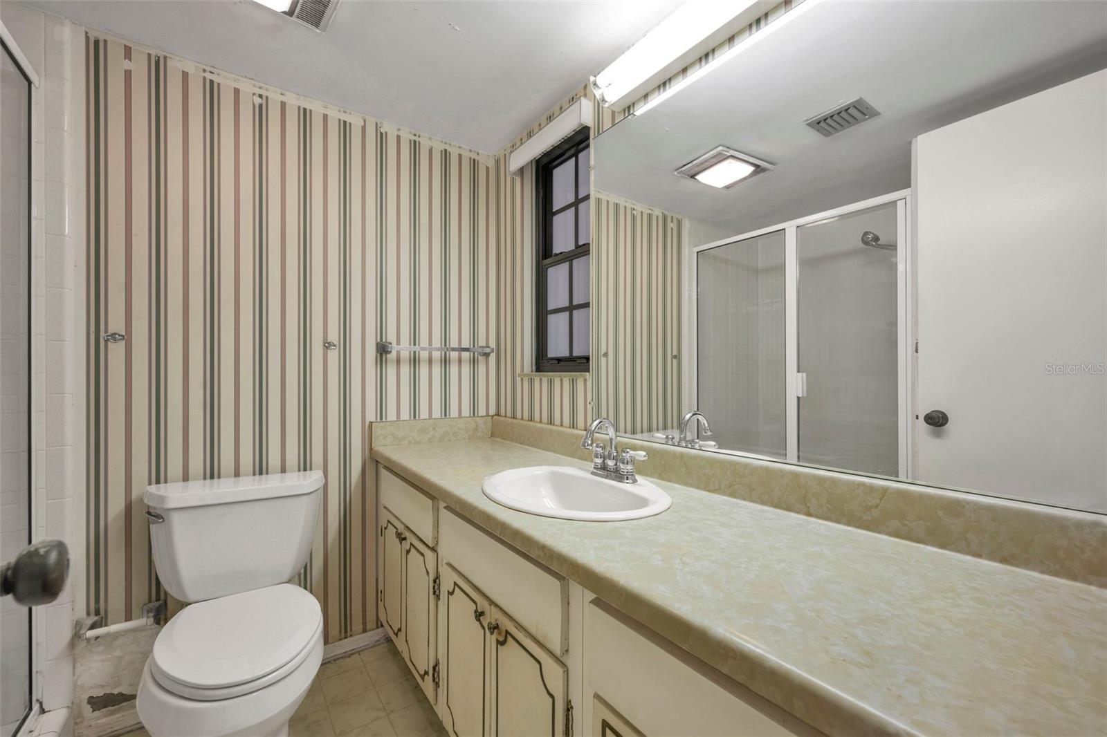 100 S INTERLACHEN AVE #404D