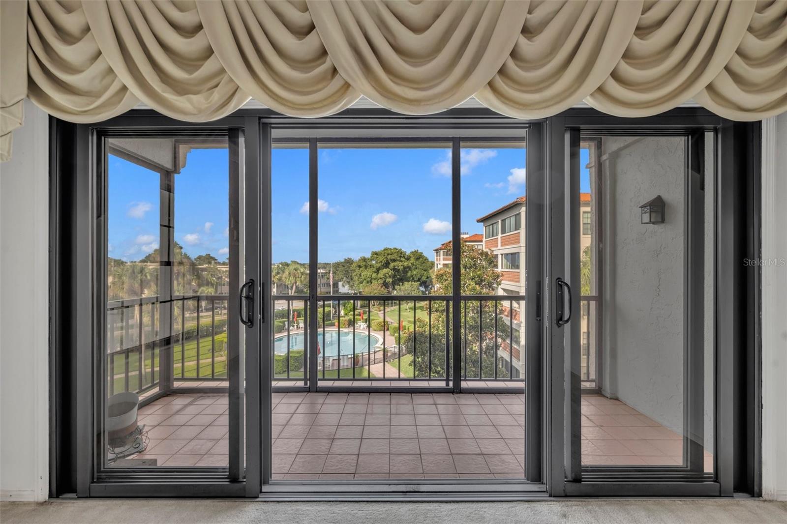 100 S INTERLACHEN AVE #404D