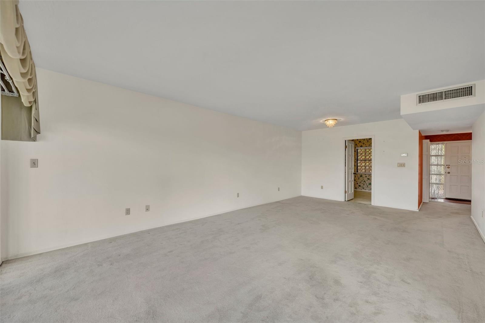 100 S INTERLACHEN AVE #404D