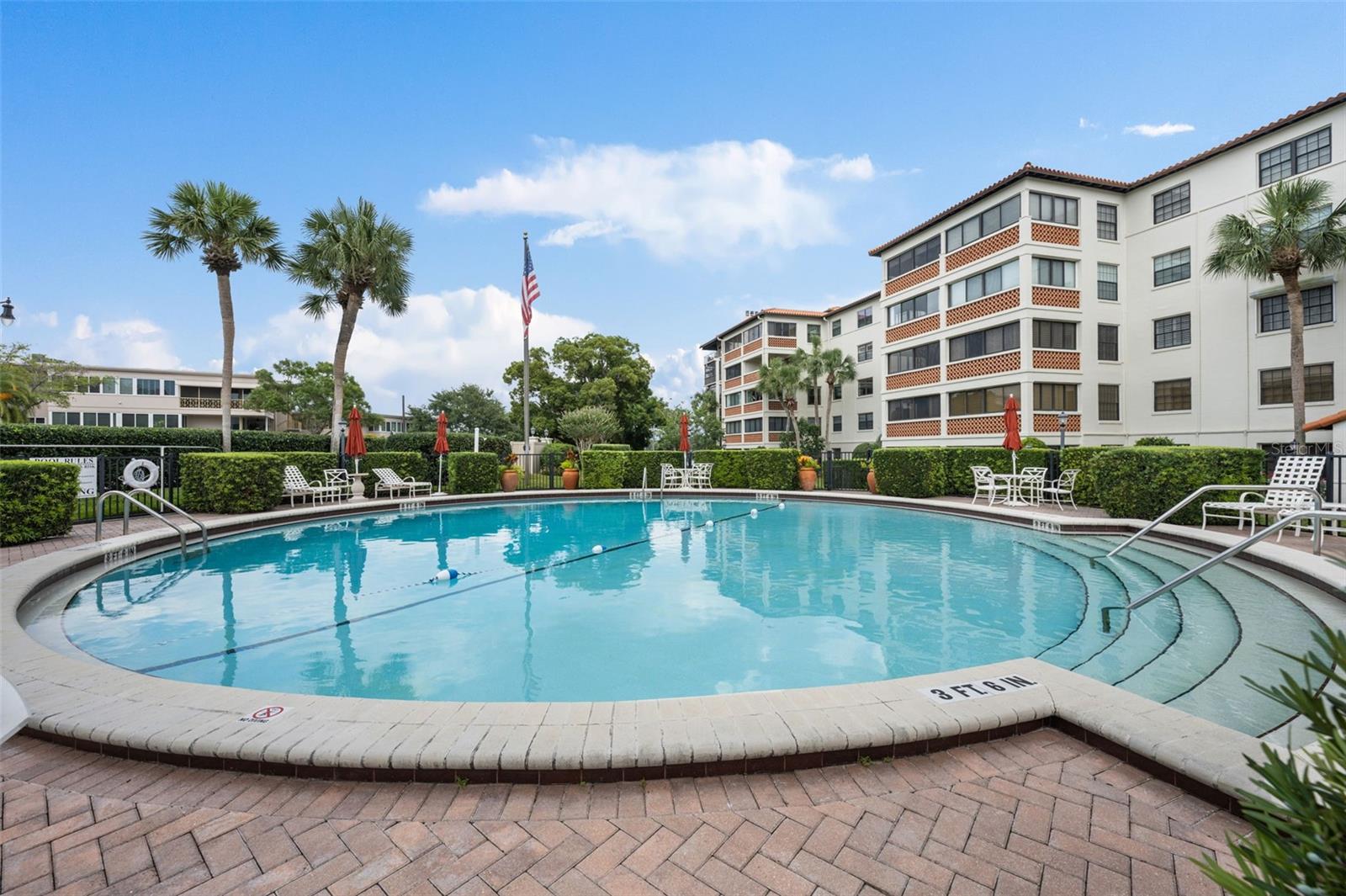 100 S INTERLACHEN AVE #404D