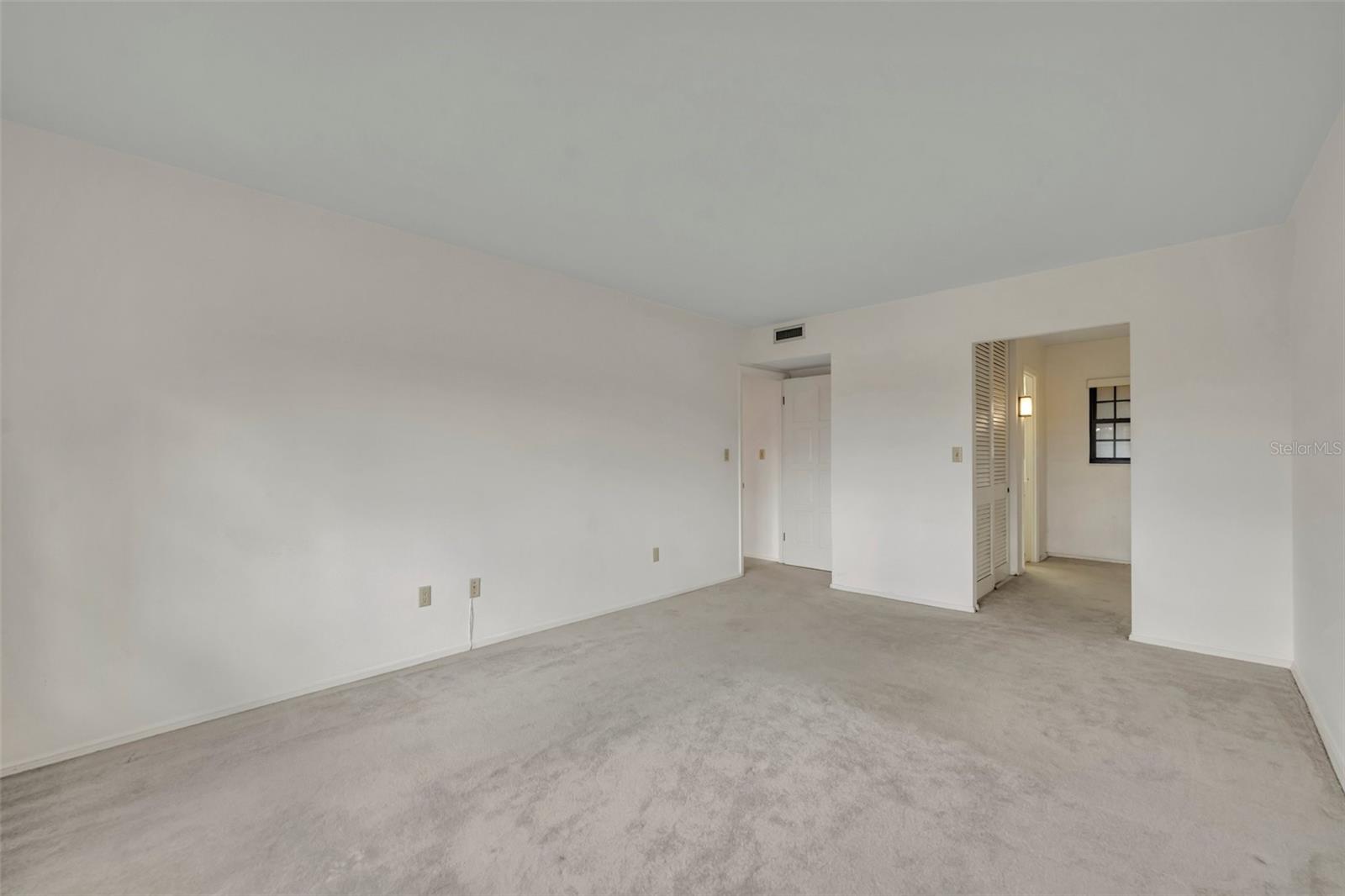 100 S INTERLACHEN AVE #404D