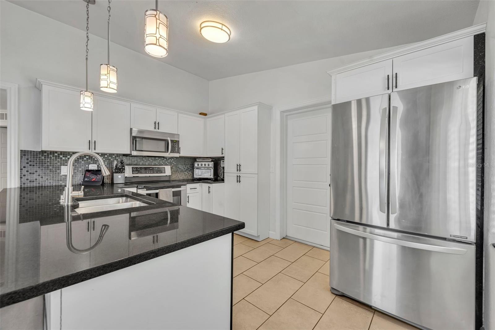 440 E CRYSTAL LAKE ST